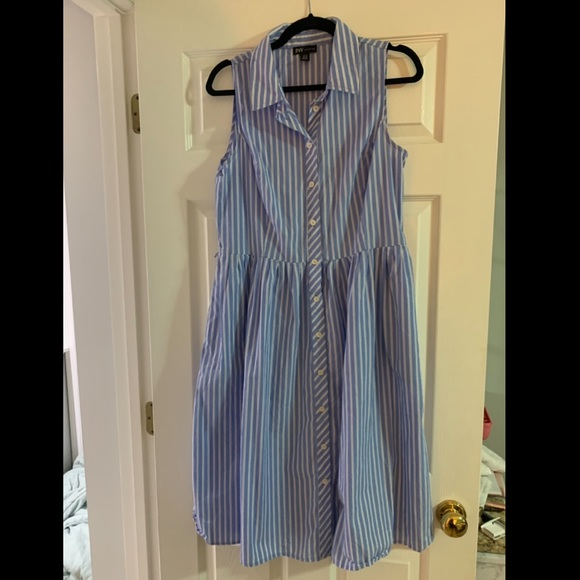 Jones New York Dresses & Skirts - Striped preppy dress Jones New York Dresses & Skirts - Striped preppy dress